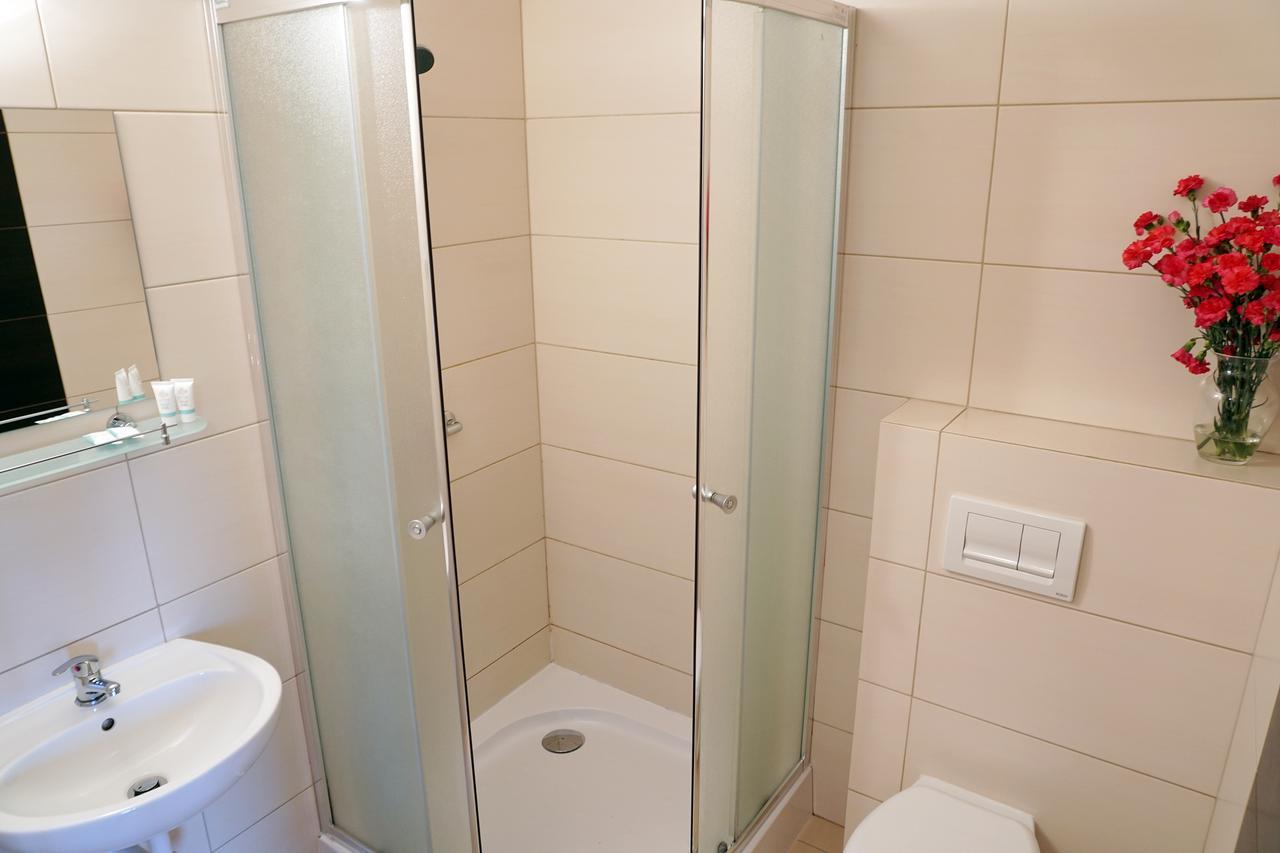 Dwor Świętoszówka Exteriör bild